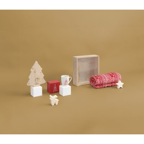 KIT XMAS DECORATION. Das xmas kit sorgt für weihnachtliche Stimmung, damit Sie die schönste Zeit des Jahres mit saisonalen Produkten feiern können